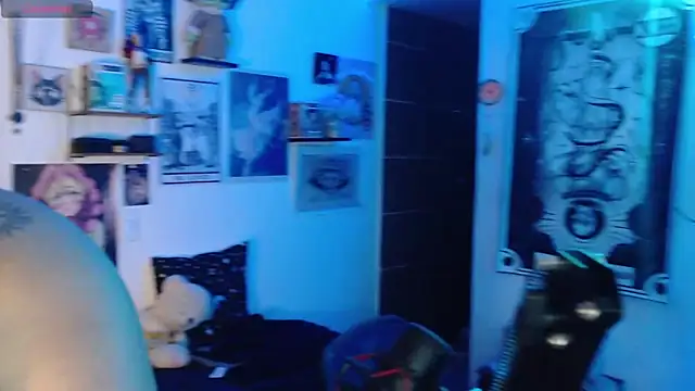 Snapshot of mollyshake1 chatting on October 2025 04:21:02 AM mollyshake1 online show from October 2025 04:21:02 AM