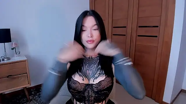 vangie  online show from January 2026 03:17:01 PM