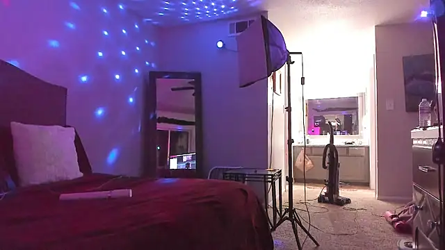 yiauana online show from April 2026 08:09:02 AM