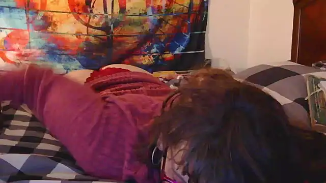 HeyyImHarlowe online show from December 2024 03:06:01 PM