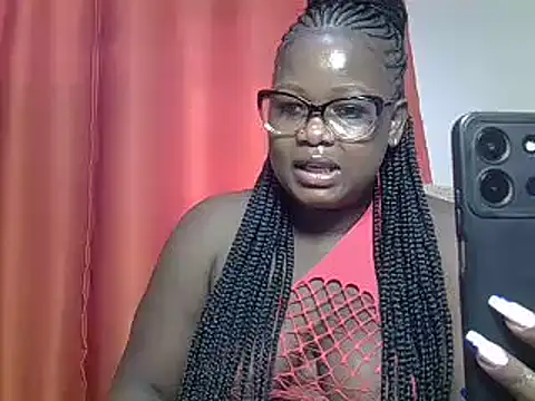 Snapshot of freaky_juicy chatting on January 2025 12:47:02 PM freaky juicy online show from January 2025 12:47:02 PM