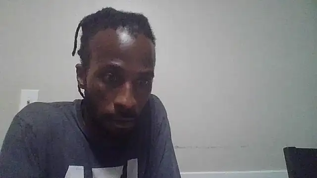 Snapshot of razzynolight chatting on June 2026 02:10:02 AM razzynolight online show from June 2026 02:10:02 AM