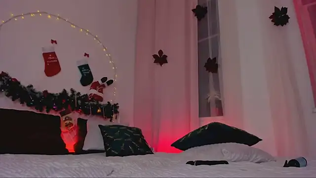 Love Lines online show from December 2024 02:14:02 AM