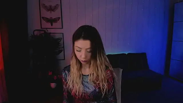 Love Lines online show from January 2025 11:13:02 PM