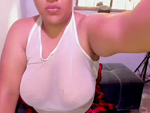 Snapshot of Kika_teem chatting on February 2025 01:44:01 PM Kika teem online show from February 2025 01:44:01 PM