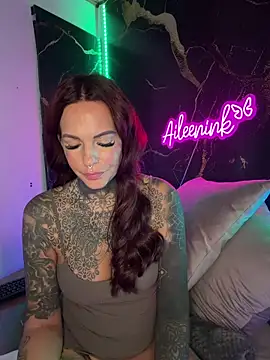 AileenInkOfficial online show from October 2025 06:54:01 PM