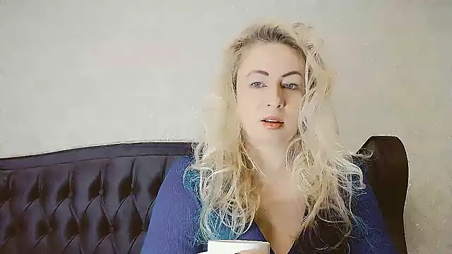 Olesya online show from January 2026 04:15:01 AM