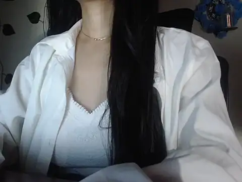 Snapshot of emma_06@xh chatting on June 2026 08:25:02 PM emma 06xh online show from June 2026 08:25:02 PM