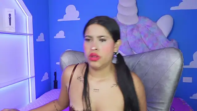 miss romyna online show from November 2025 10:59:02 AM