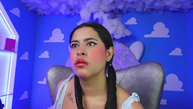 miss romyna online show from April 2026 11:02:01 AM