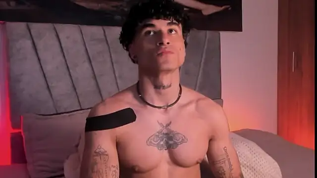 Thomas Fit1 online show from December 2025 04:00:02 AM