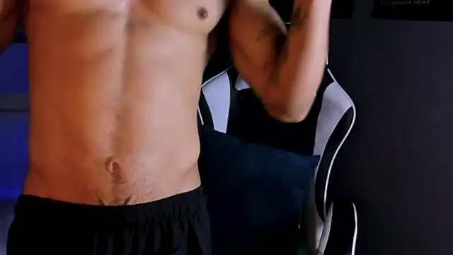 Thomas Fit1 online show from April 2026 04:52:02 AM