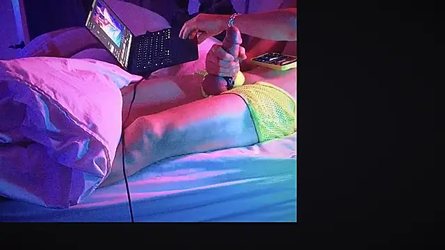 YouLikeBigDick9 online show from March 2025 07:53:02 AM