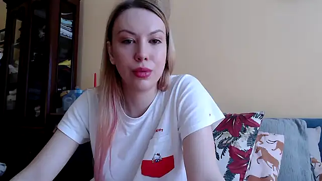Snapshot of Scarlettford chatting on December 2024 10:34:02 AM Scarlettford online show from December 2024 10:34:02 AM