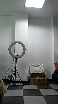 AnthonelaDuque online show from November 2025 11:42:02 AM