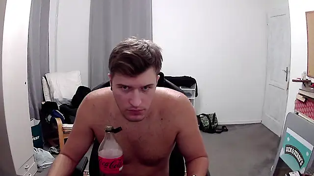 Snapshot of PKrisztian chatting on September 2025 09:26:01 PM PKrisztian online show from September 2025 09:26:01 PM