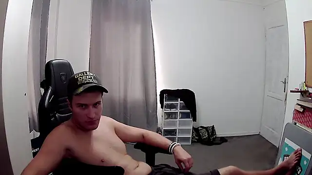 Snapshot of PKrisztian chatting on September 2025 03:17:02 PM PKrisztian online show from September 2025 03:17:02 PM