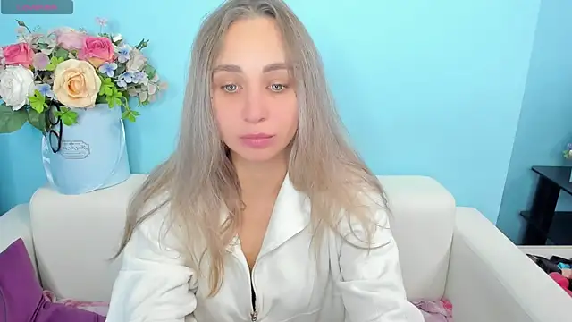 PerfectJulllia online show from May 2026 02:03:02 PM