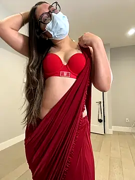 jAsMinE678 online show from October 2025 05:57:02 PM