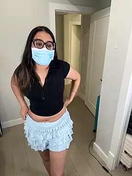 jAsMinE678 online show from March 2026 12:07:01 AM