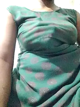 rituporna2004 online show from April 2026 06:10:01 PM