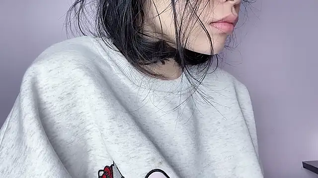 Baenee online show from November 2025 06:52:01 PM