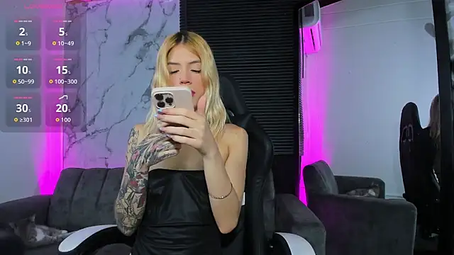 Courtney gonet online show from February 2026 12:11:01 PM