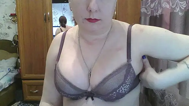 SophieNightAh online show from March 2025 12:11:01 PM