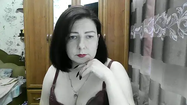 SophieNightAh online show from October 2025 12:47:01 PM