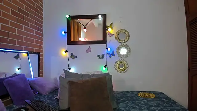 maja hills online show from February 2025 05:03:02 PM