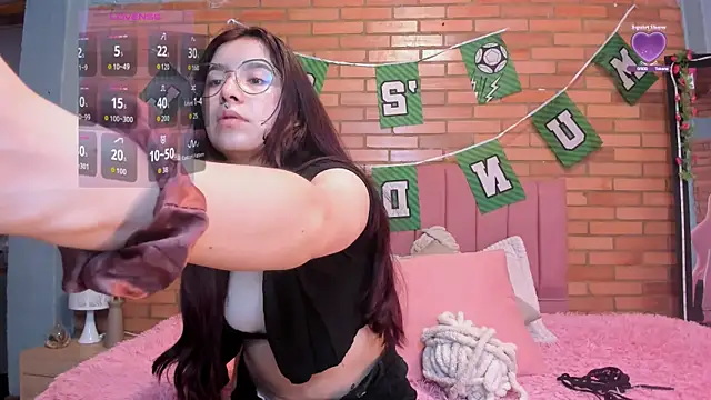 Amy joones online show from June 2026 11:00:01 AM