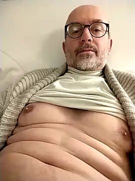 MadProfessor online show from December 2024 07:04:02 PM