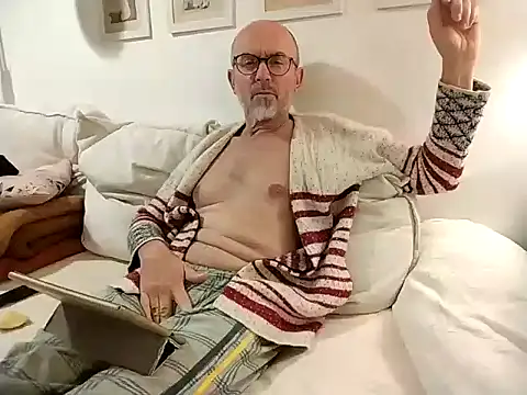 MadProfessor online show from December 2024 03:21:01 PM