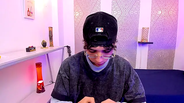 Nikolay Gregori online show from December 2025 04:10:02 AM