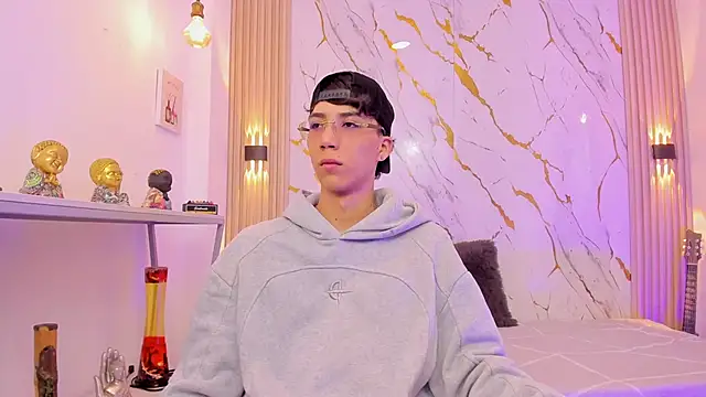 Nikolay Gregori online show from April 2026 04:21:02 AM