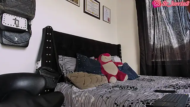 Pantera black 21 online show from November 2025 06:07:01 PM