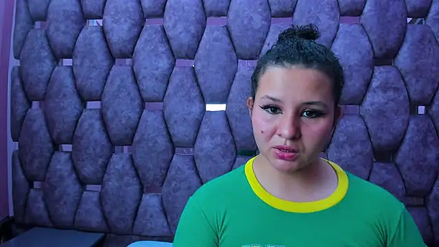 AlaSmith online show from November 2025 02:22:01 AM