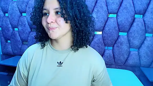 Snapshot of AlaSmith chatting on May 2026 10:36:01 AM AlaSmith online show from May 2026 10:36:01 AM