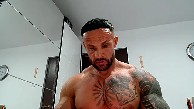 Magnificmuscles89 online show from October 2025 03:51:02 PM