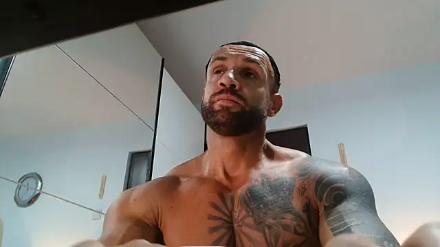 Snapshot of Magnificmuscles89 chatting on May 2026 09:25:02 AM Magnificmuscles89 online show from May 2026 09:25:02 AM