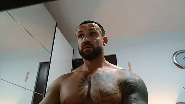 Snapshot of Magnificmuscles89 chatting on May 2026 10:21:01 AM Magnificmuscles89 online show from May 2026 10:21:01 AM