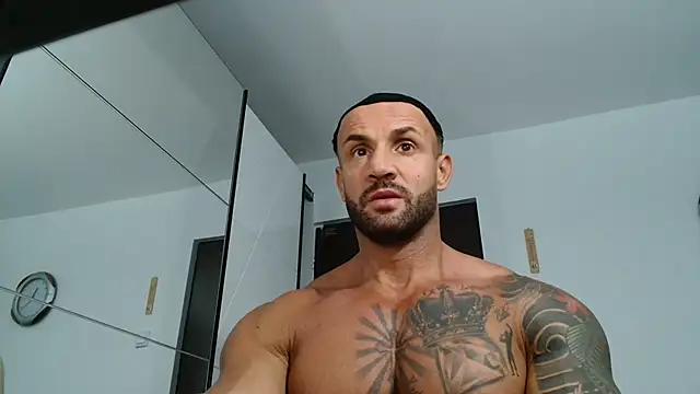 Snapshot of Magnificmuscles89 chatting on May 2026 08:21:02 PM Magnificmuscles89 online show from May 2026 08:21:02 PM