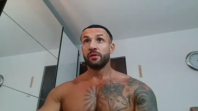 Snapshot of Magnificmuscles89 chatting on June 2026 10:26:01 PM Magnificmuscles89 online show from June 2026 10:26:01 PM