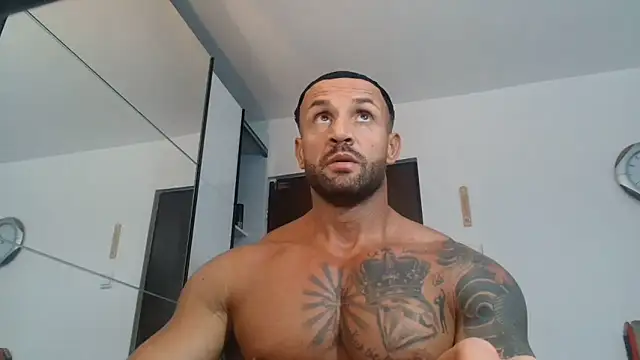 Snapshot of Magnificmuscles89 chatting on June 2026 10:19:02 PM Magnificmuscles89 online show from June 2026 10:19:02 PM