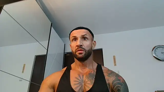 Snapshot of Magnificmuscles89 chatting on June 2026 12:24:01 AM Magnificmuscles89 online show from June 2026 12:24:01 AM