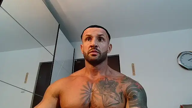 Snapshot of Magnificmuscles89 chatting on June 2026 11:24:01 PM Magnificmuscles89 online show from June 2026 11:24:01 PM