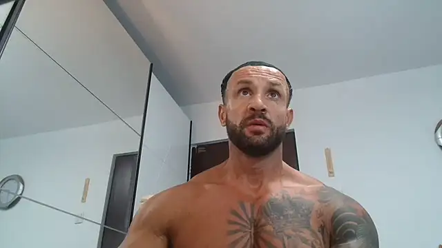 Snapshot of Magnificmuscles89 chatting on July 2026 11:40:01 AM Magnificmuscles89 online show from July 2026 11:40:01 AM