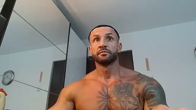 Snapshot of Magnificmuscles89 chatting on July 2026 10:38:02 PM Magnificmuscles89 online show from July 2026 10:38:02 PM