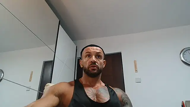 Snapshot of Magnificmuscles89 chatting on July 2026 10:18:01 AM Magnificmuscles89 online show from July 2026 10:18:01 AM
