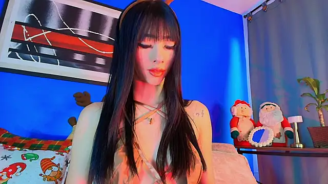 liccy hall online show from December 2025 11:41:02 AM